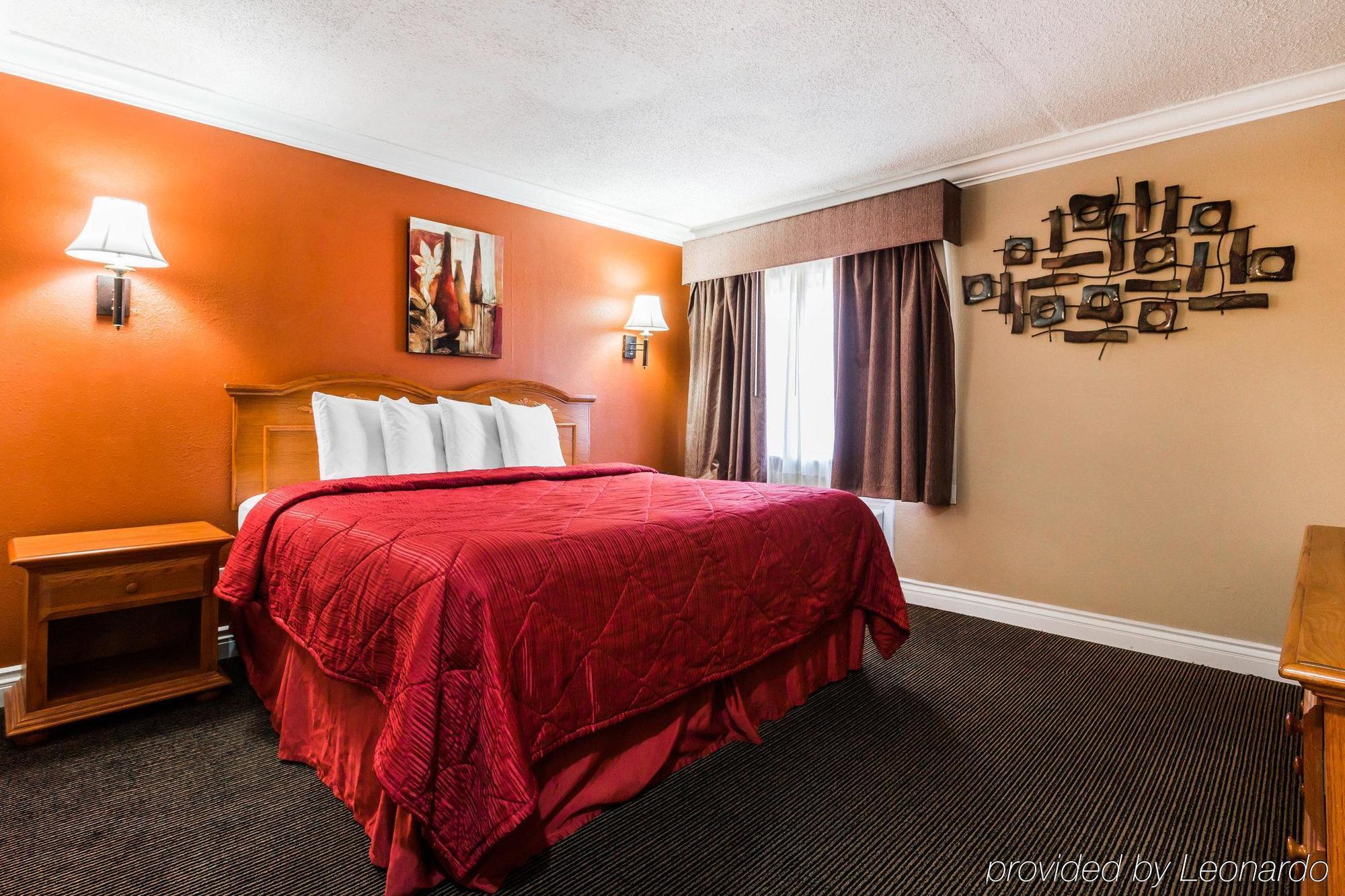 Quality Inn & Suites Atlanta Airport South Колледж Парк Экстерьер фото